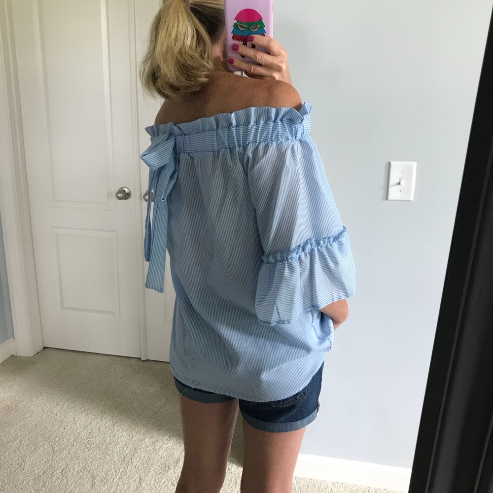 🌻1 LARGE🌻Poplin Off the Shoulder Top - Picture 3 of 8